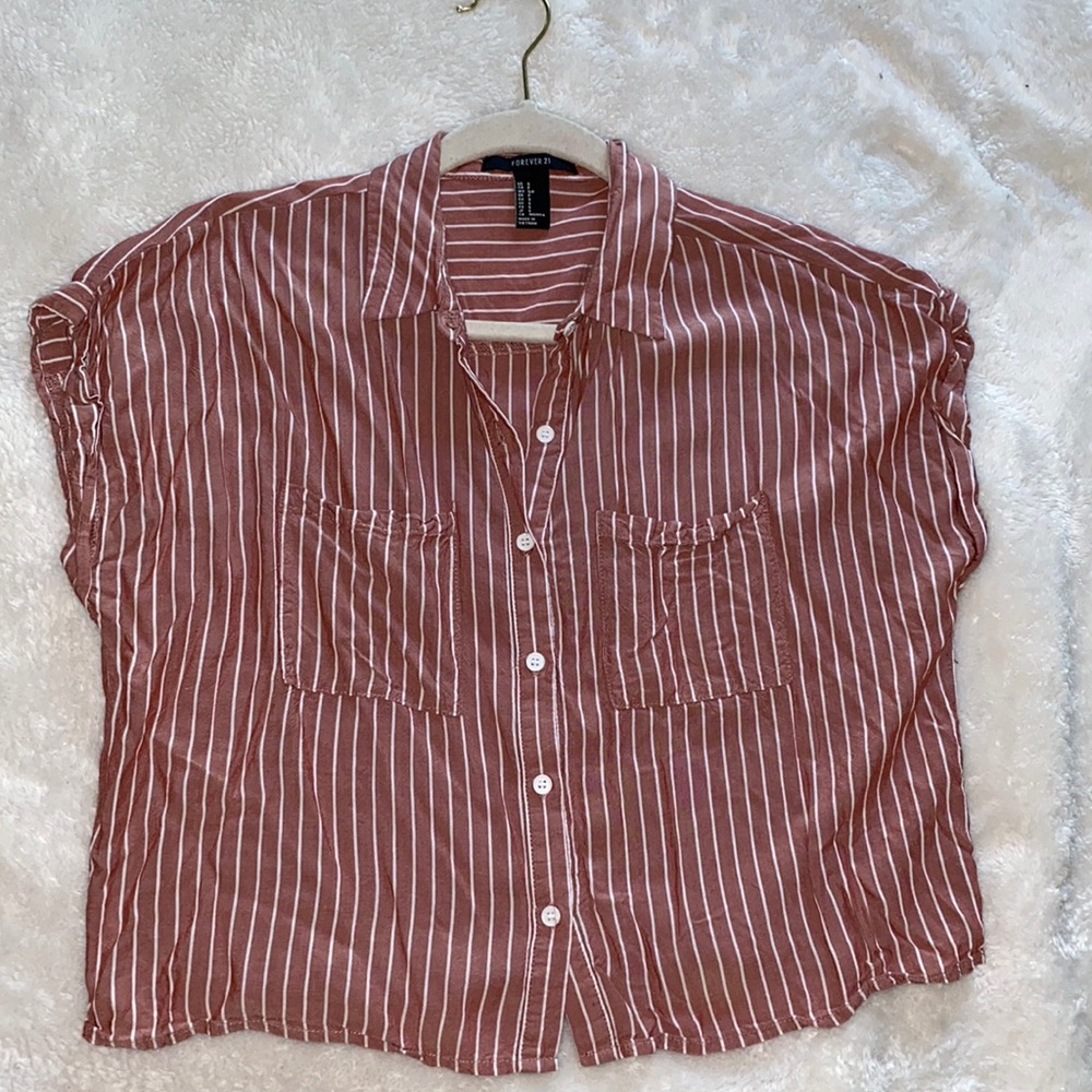 Forever 21 cropped blouse